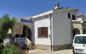 Apartmani Tonica